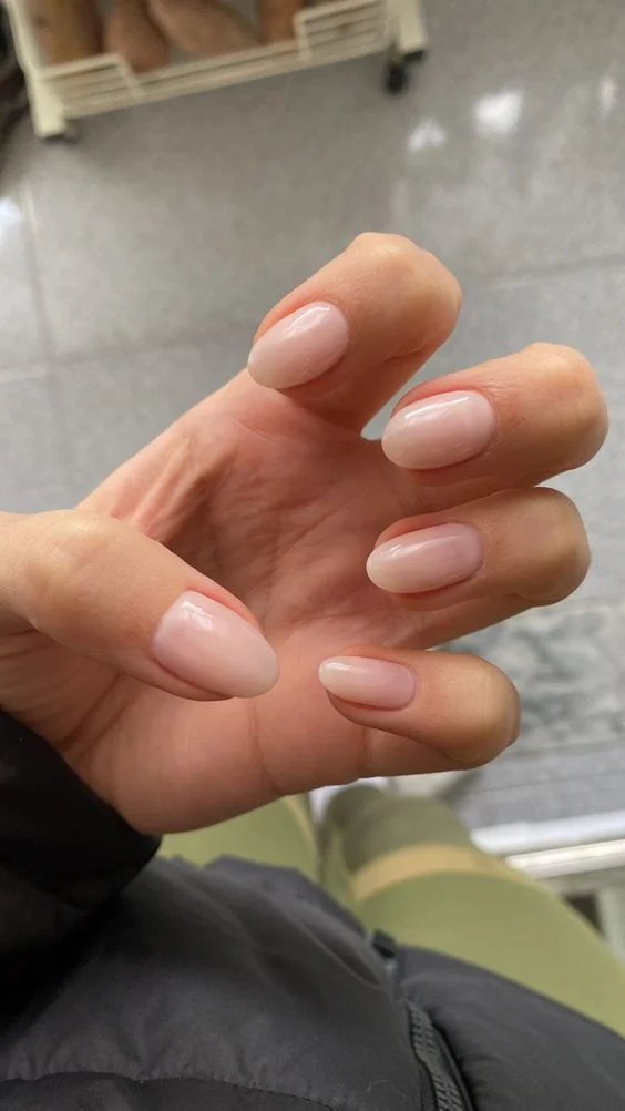 A importância das unhas feitas. 