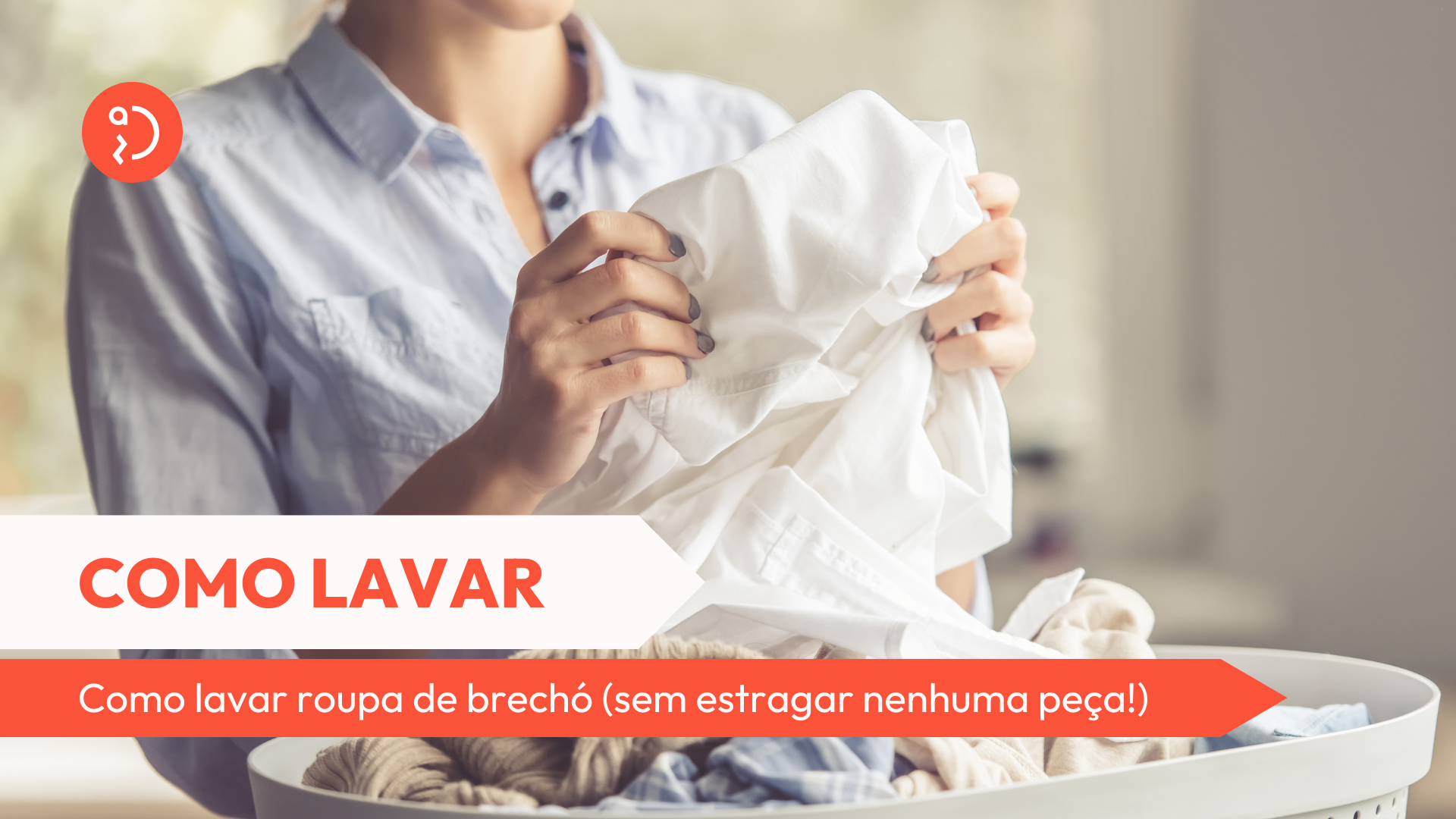 Descubra como lavar roupa de brechó do jeito certo. Dicas simples que mantêm suas peças limpas, cheirosas e bem cuidadas!